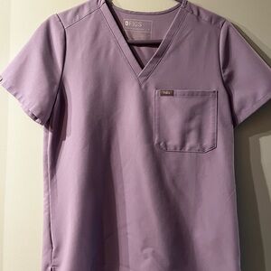 Figs purple one pocket top